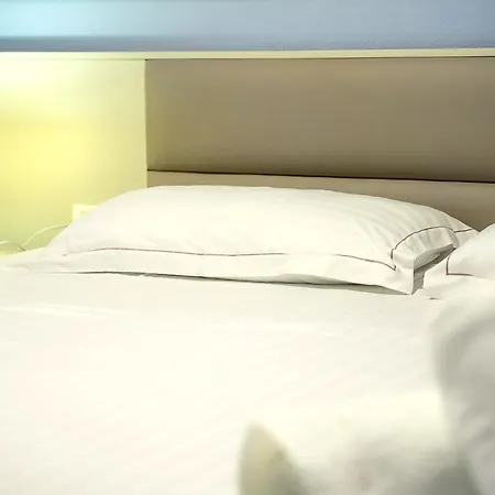 Hotell Andi Kryemëdhej